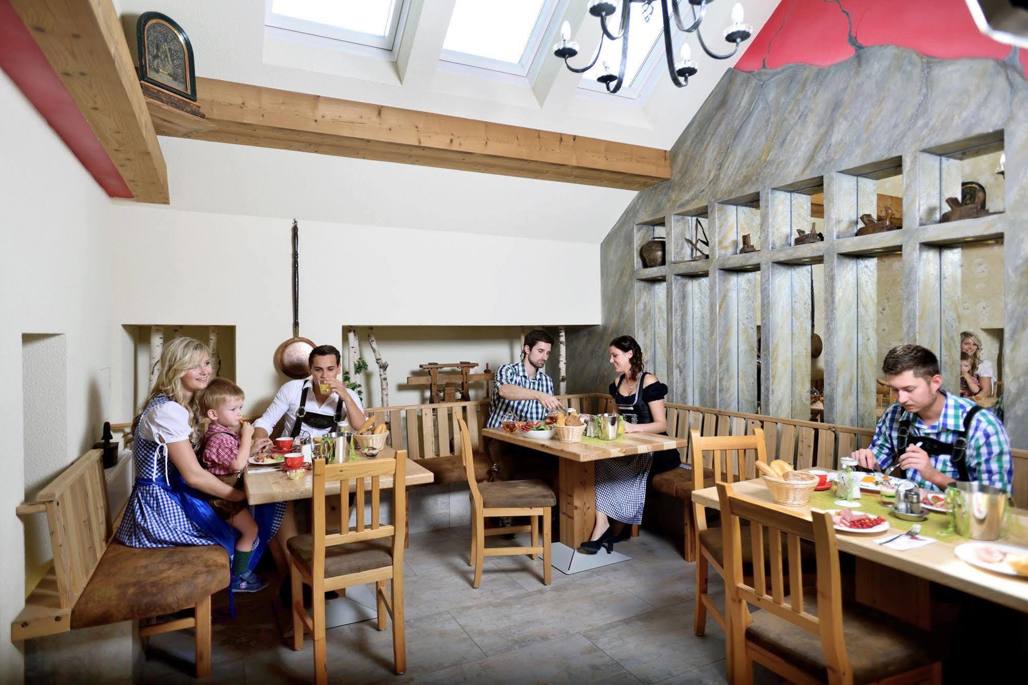Sankt Lorenzen im Murztal 劳伦泽施拉夫司徒旅馆酒店 外观 照片